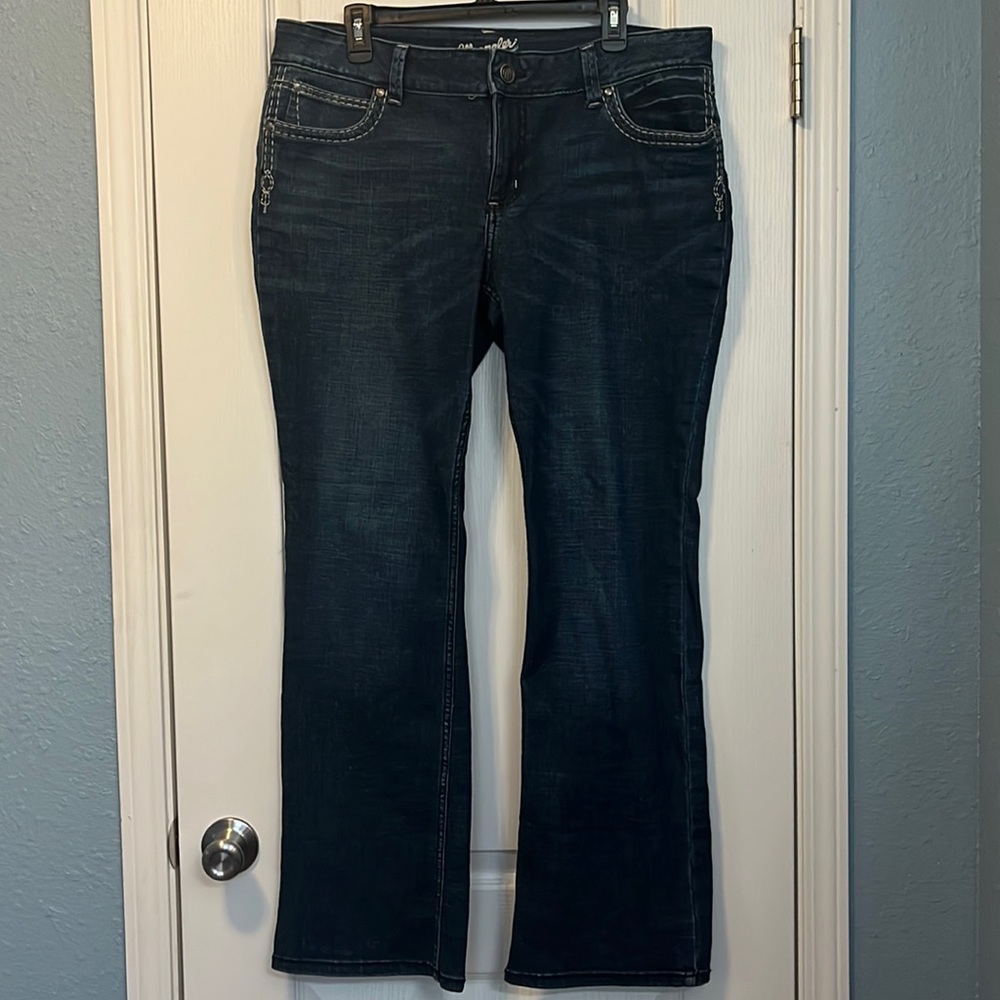 Women’s Wrangler Boot Cut Jeans